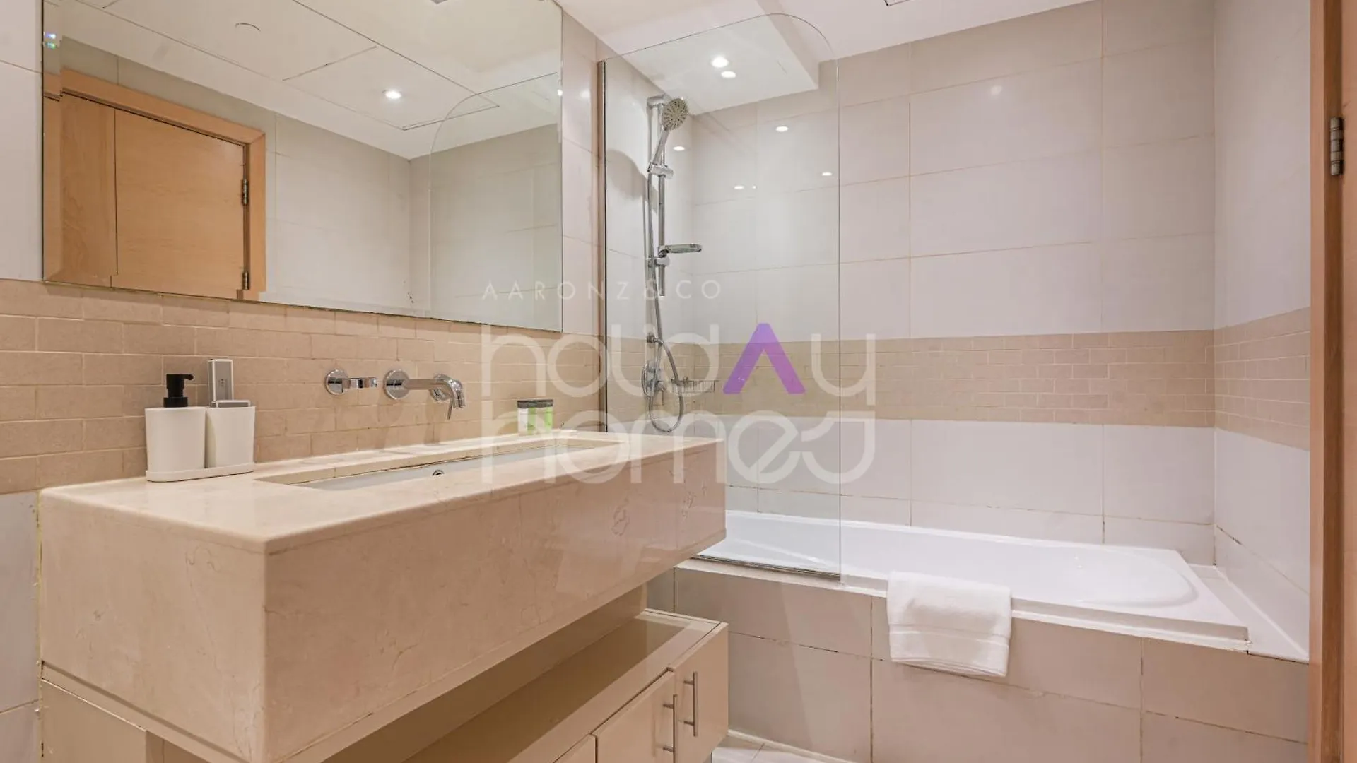 Elegant 1Br In Sanibel Tower Dubai Marinaアパートメント 0*,
